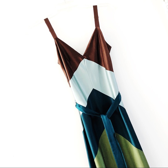 BCBG silk color block adjustable strap slip dress with belt - Picture 4 of 7